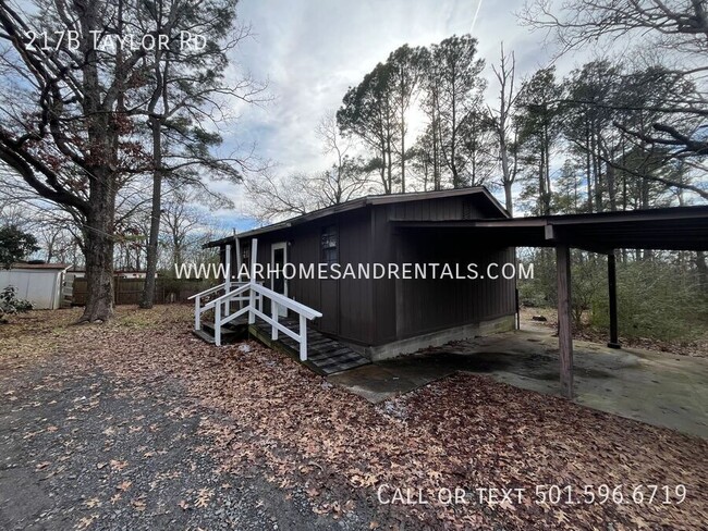 Building Photo - 217B Taylor Rd-