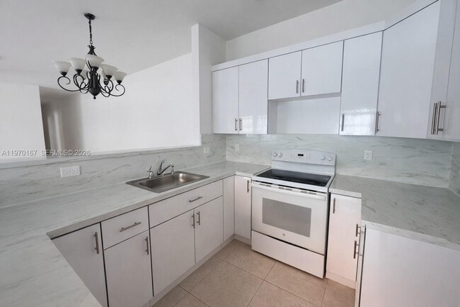 Building Photo - 1010 NW 2nd Ave