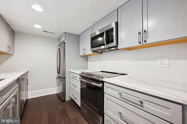 Building Photo - 2129 Florida Ave NW