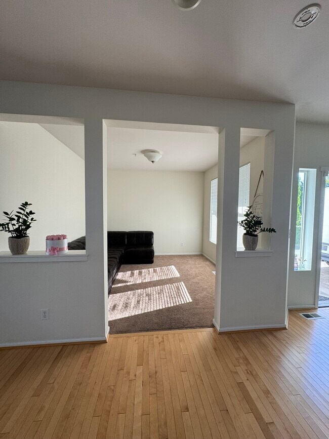 Building Photo - 21915 46th Pl S