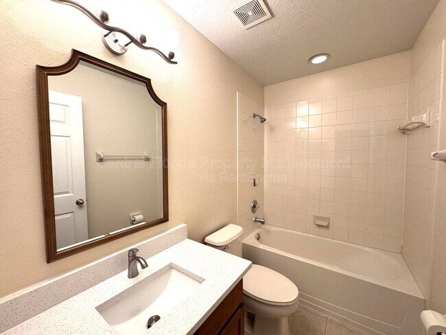 Building Photo - 10036 Moorshire Cir