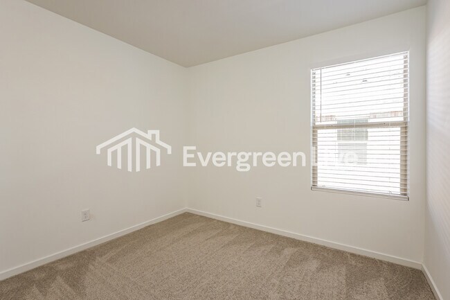 Building Photo - 3713 Los Cabos Dr