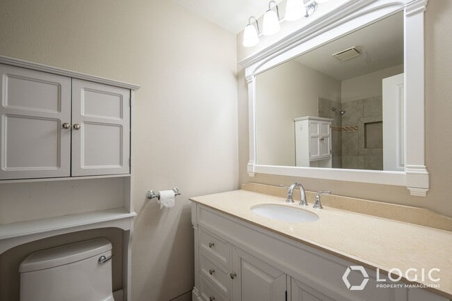 Building Photo - 1666 Paulista Wy