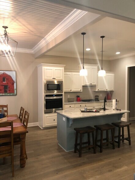 Building Photo - 5906 Settlers Dr