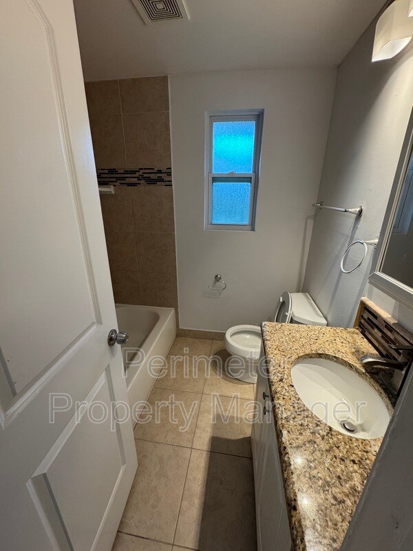 Building Photo - 8215 Cir St S