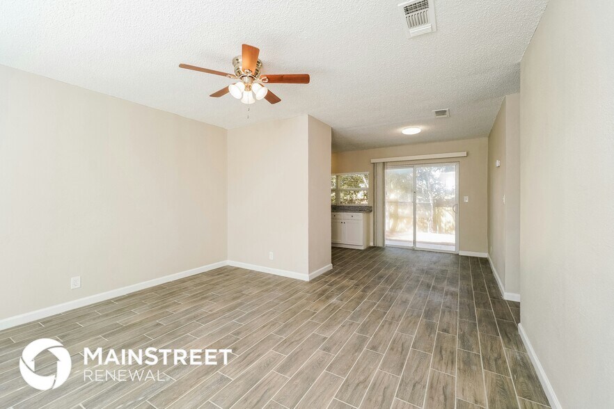 Building Photo - 7331 Glen Heights