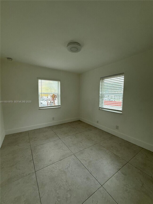 Building Photo - 1448 NE 152nd St