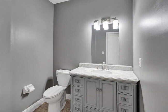 Building Photo - 11032 Boston Dr