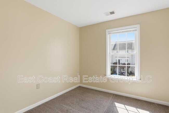 Building Photo - 24 Mabel Ln