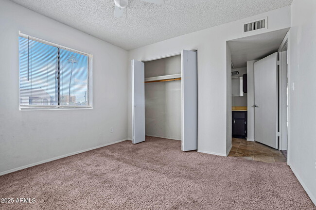 Building Photo - 645 W Rio Salado Pkwy
