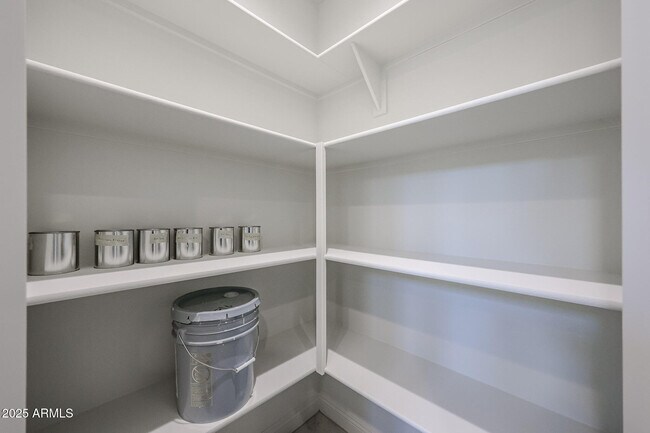 Building Photo - 7072 W Oberlin Wy