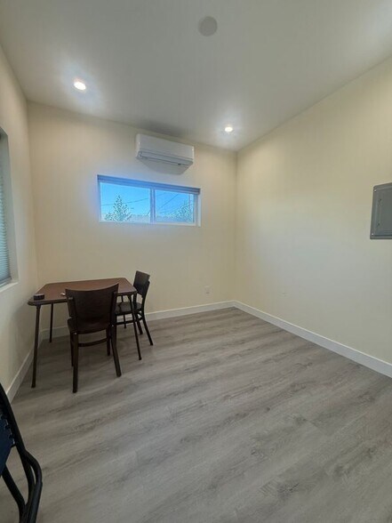 Building Photo - 4902 Temple City Blvd