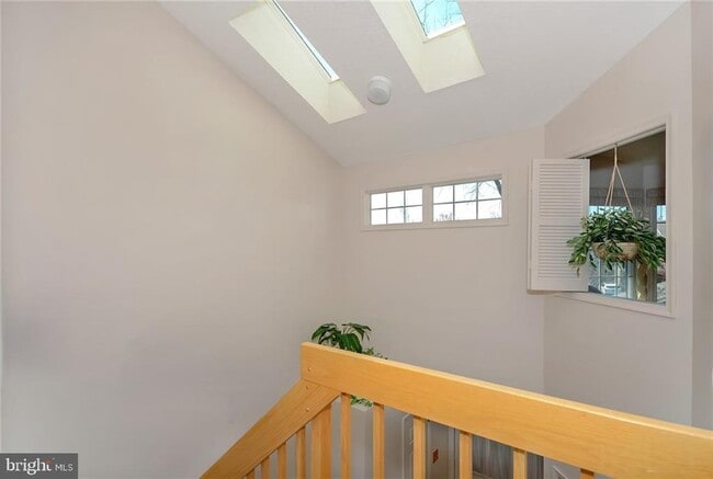 Building Photo - 22 Briarwood Ct