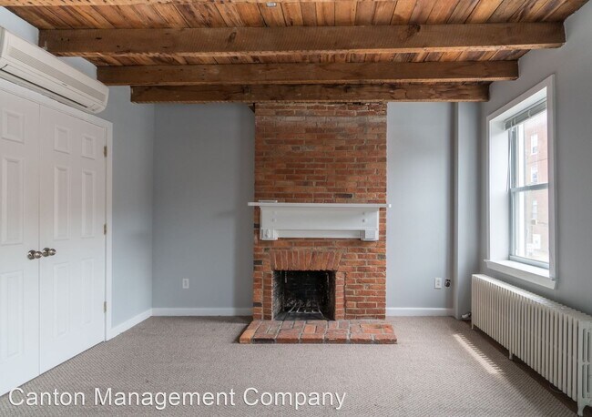 Building Photo - 3 br, 1.5 bath House - 1826 E. Lombard St.
