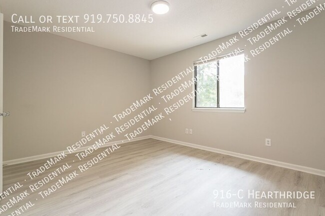 Building Photo - 916-C Hearthridge-