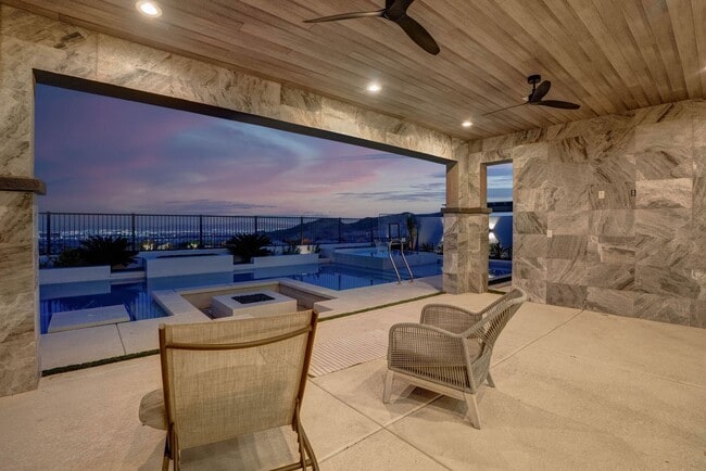 Building Photo - 756 Bruce Moorland St