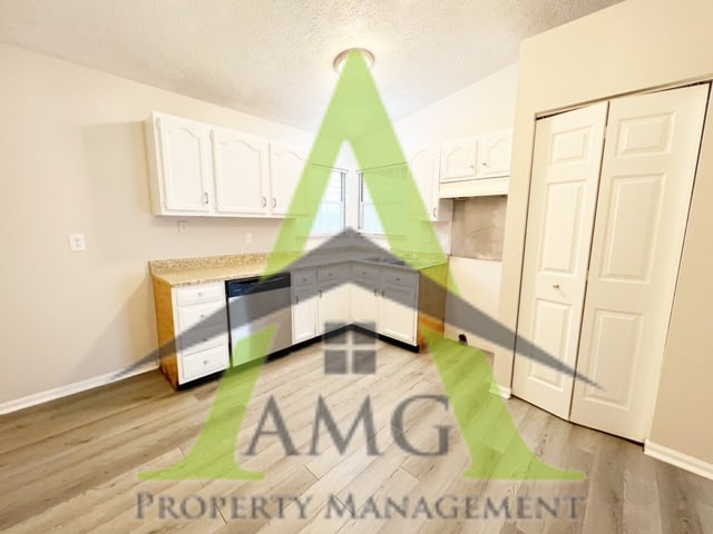 Building Photo - 2712 Grassy Creek Ct