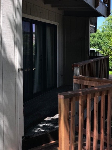 Building Photo - 2115 Overlook Dr