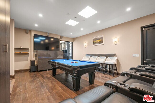Building Photo - 9023 Alto Cedro Dr