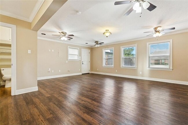 Building Photo - 509 Lassalle Dr