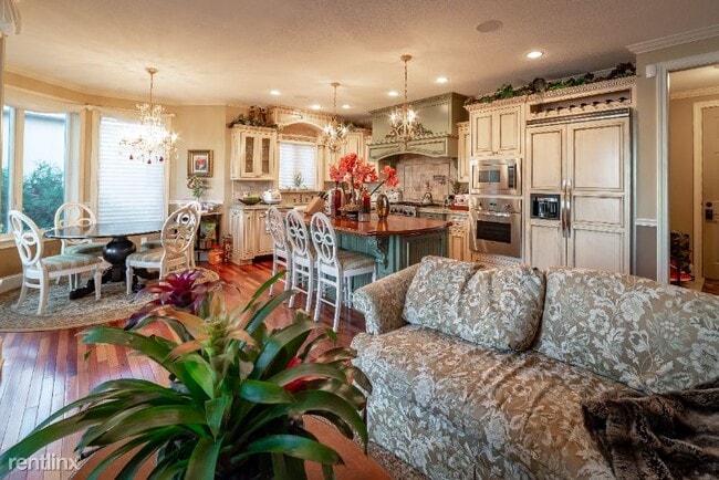 Building Photo - 4 br, 4.5 bath House - 2849 Aspen Lake Dr NE