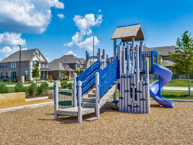 Building Photo - 17751 Shumard Oak Dr