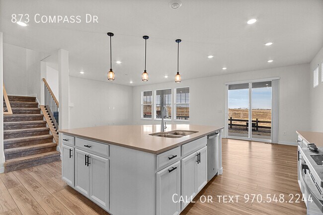 Building Photo - 873 Compass Dr