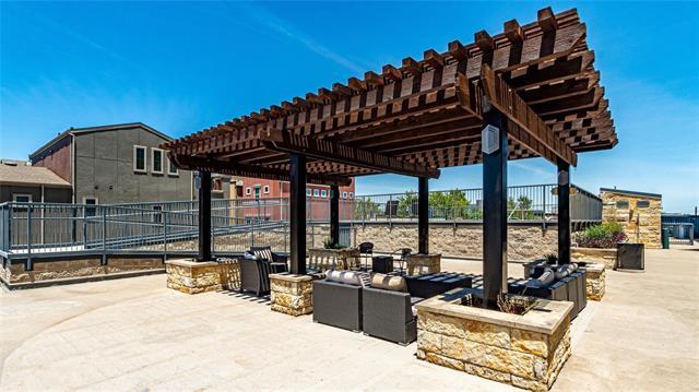 Building Photo - 1001 Belleview St