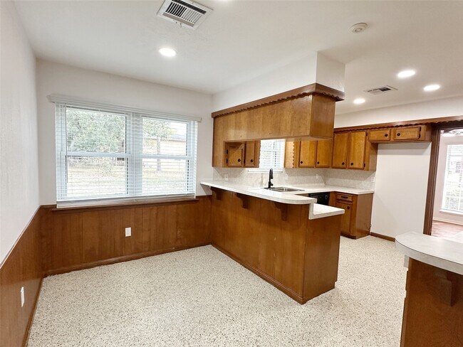 Building Photo - 24342 Webb St