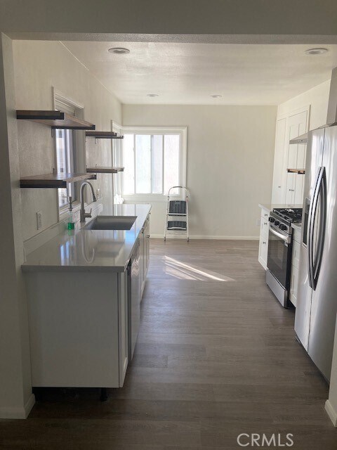 Building Photo - 128 W Escalones