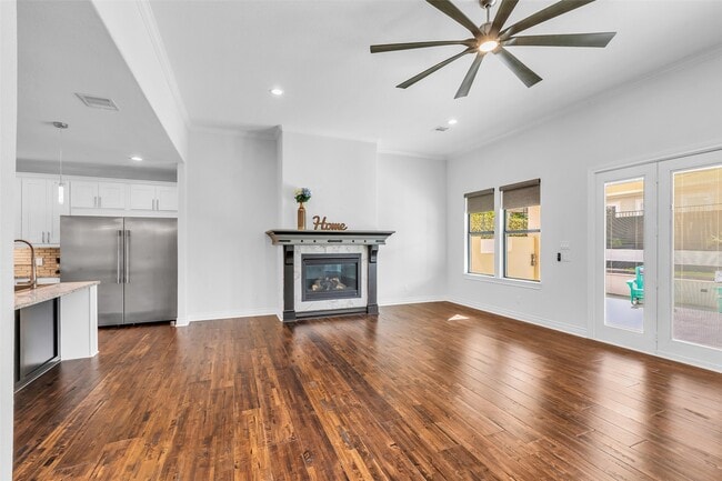 Building Photo - 17 Bellingham Ct