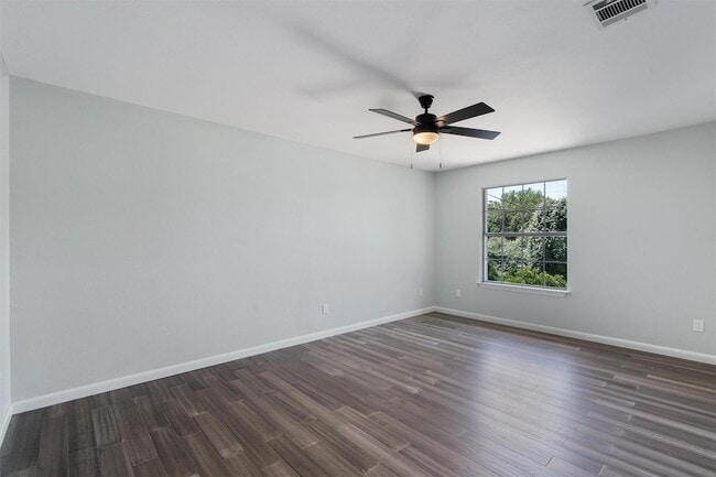 Building Photo - 6300 Crumley Ln