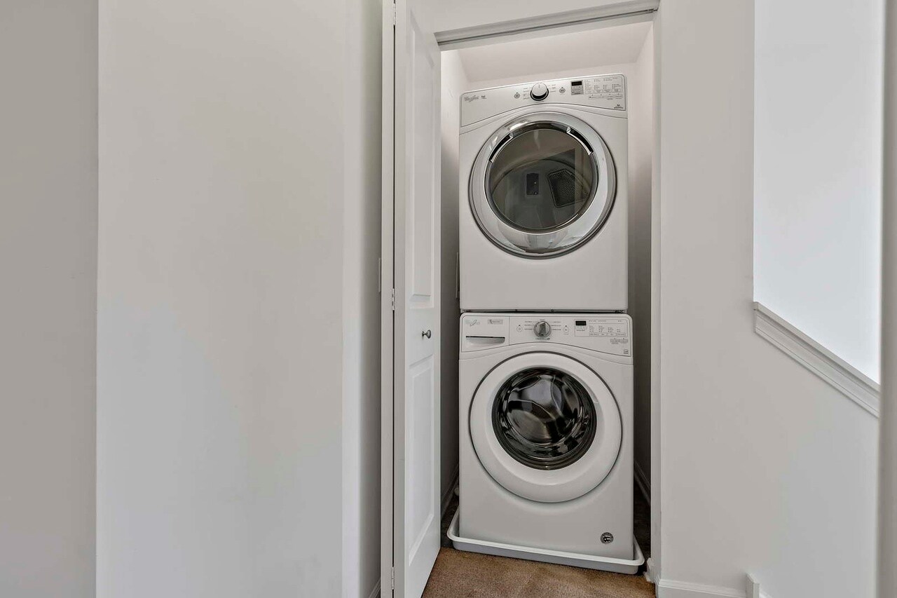 Building Photo - 1142 Windward Ln