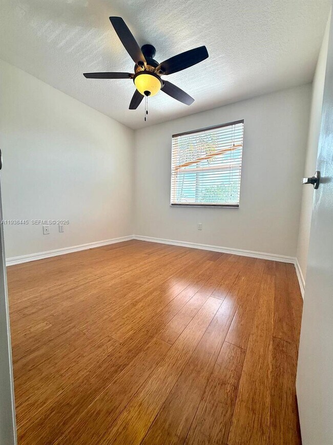 Building Photo - 1355 NW 154th Ln