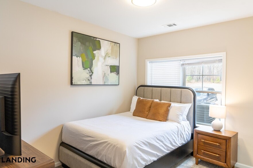 Building Photo - 602 Laconia Cir