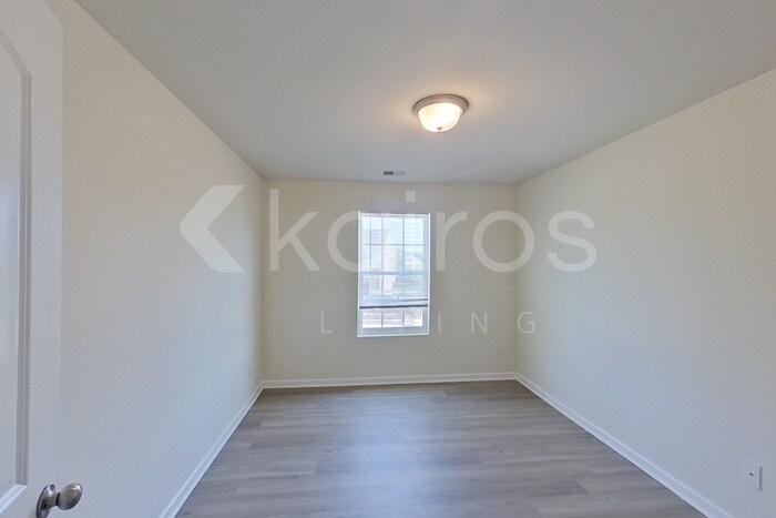 Building Photo - 232 Fox Chase Wy