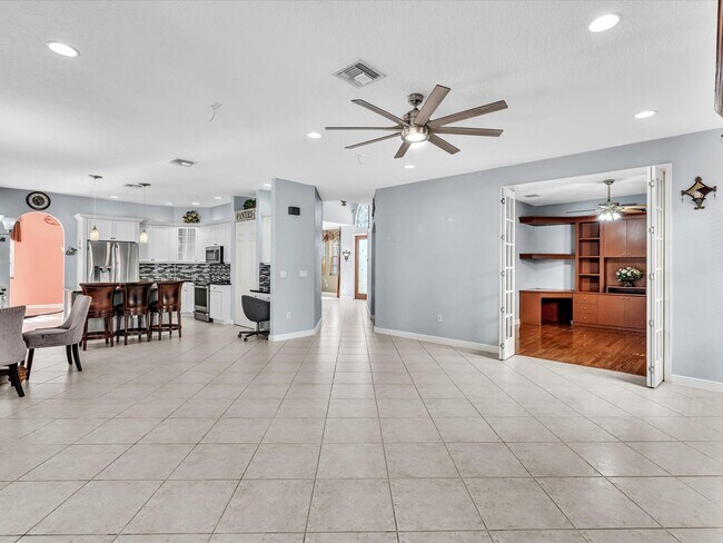 Building Photo - 6614 Marbletree Ln