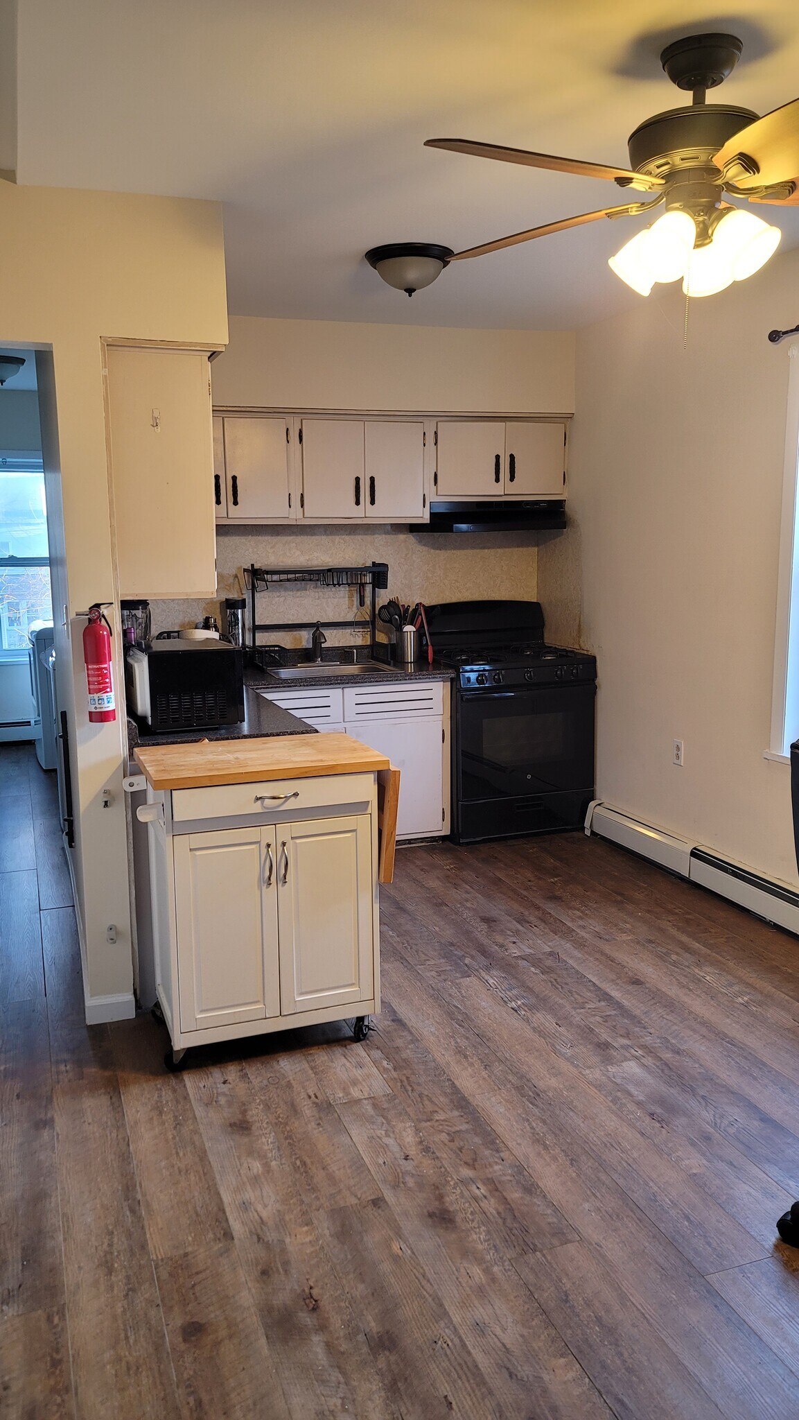 Building Photo - 351 Hamilton Ave