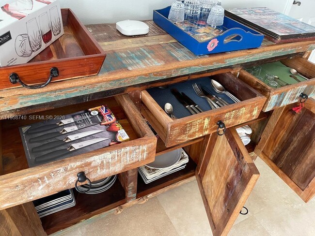 Building Photo - 3180 S Ocean Dr