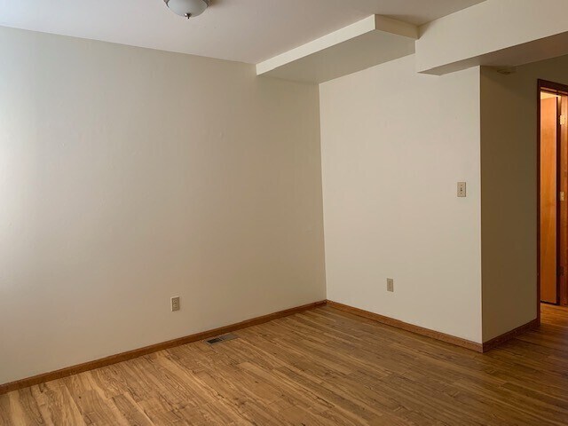 Building Photo - Lovely 3 Bed/2.5 Bath Townhome in Southwes...