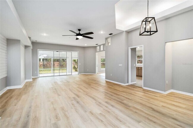 Building Photo - 7 Arbor Oaks Dr