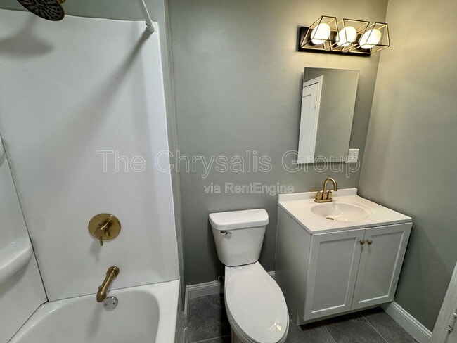 Building Photo - 760 Guthrie St