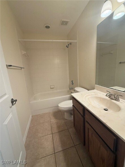 Building Photo - 9602 Roundstone Cir