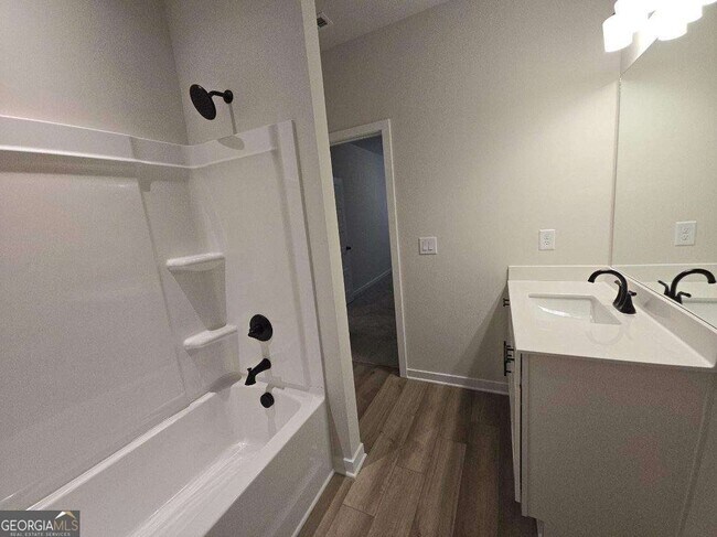 Building Photo - 440 Winding Rose Dr