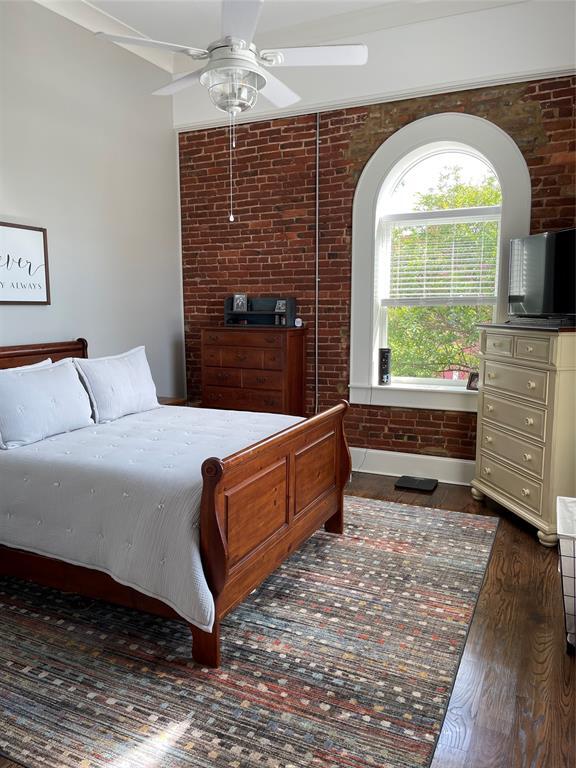 Building Photo - 201-201 W Jefferson St