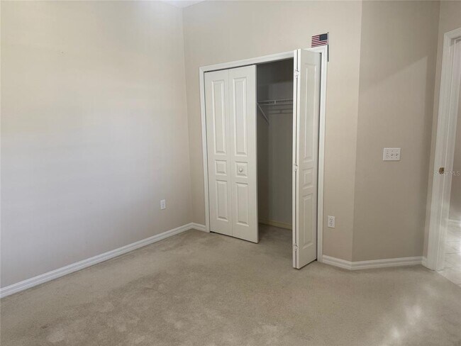 Building Photo - 410 Fairlane Dr