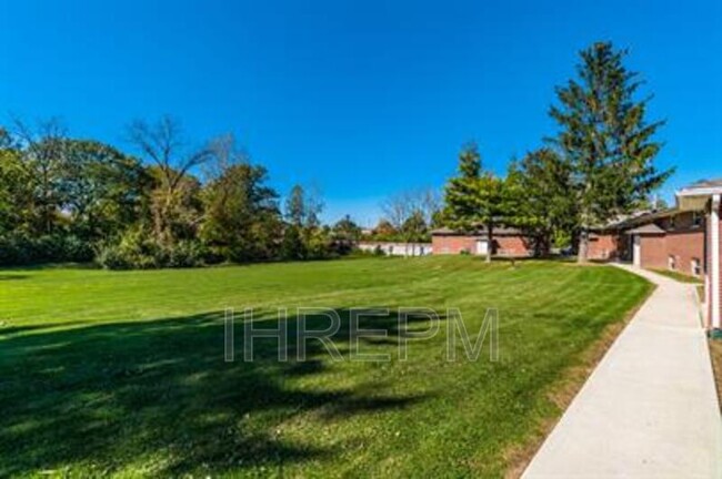 Building Photo - 284 Powell Cir