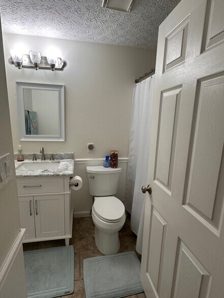 Building Photo - 2515 Sawmill Forest Ave