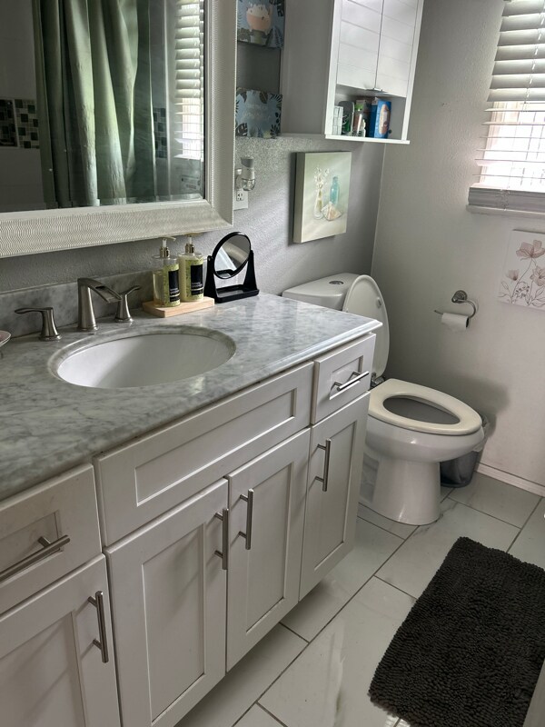 Building Photo - 11619 Wilkie Ave