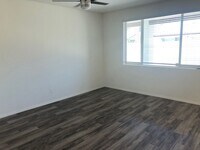 Building Photo - 4214 W Winston Dr